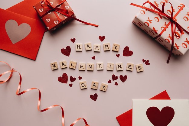 Gifts and cards for Valentine's Day